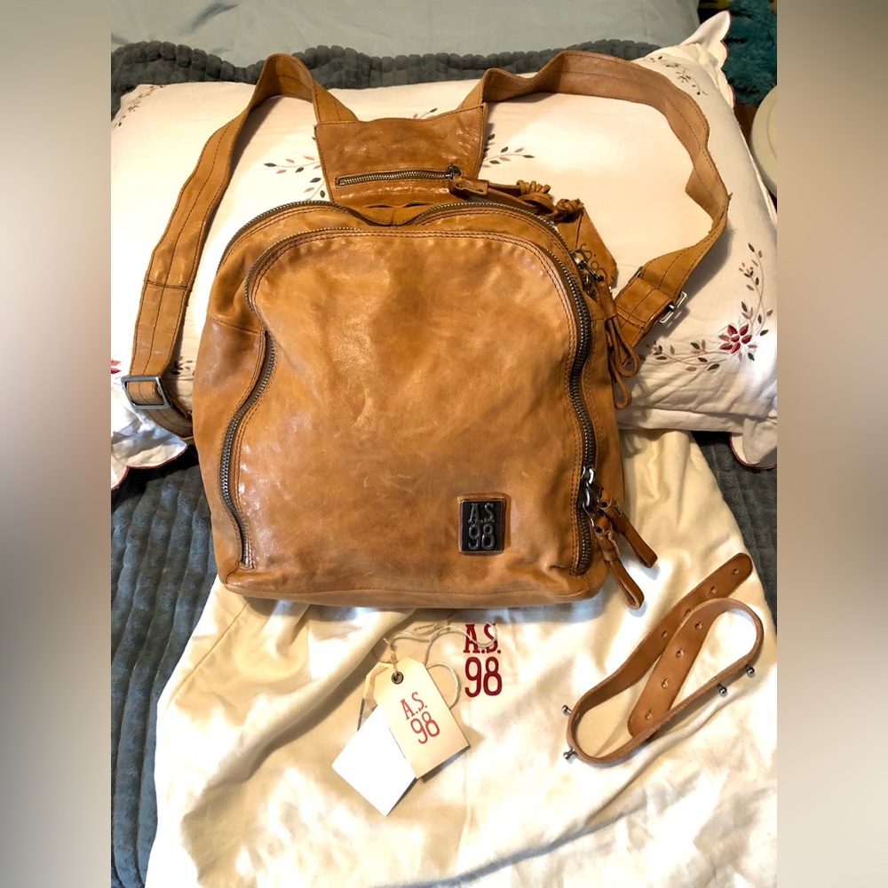 AS98 HOWE BACKPACK in CAMEL/TAN